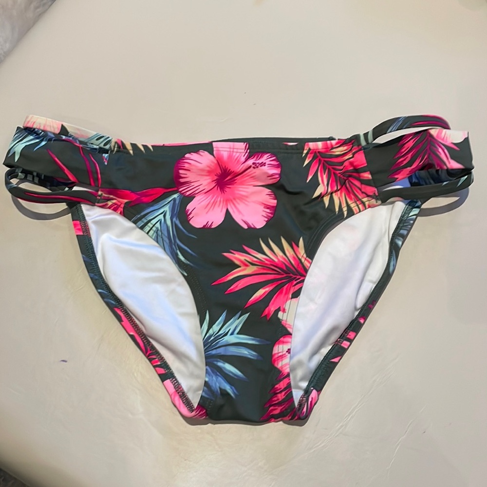 Bikini bottom